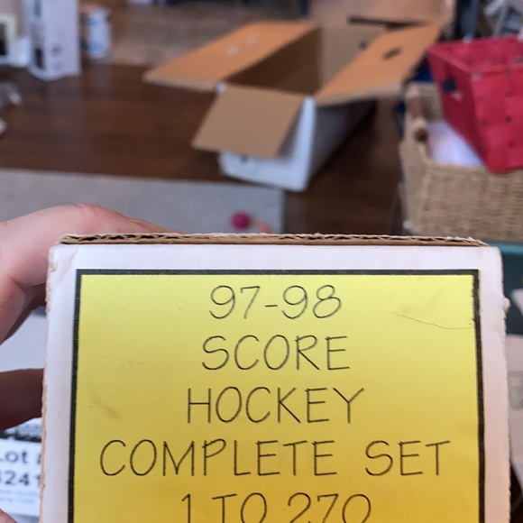 Vintage hockey card set - Picture 3 of 6